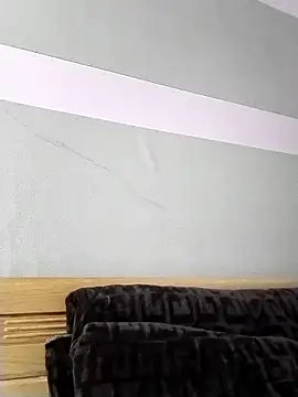Baby-tits2024 online show from March 5, 2025, 3:29 pm