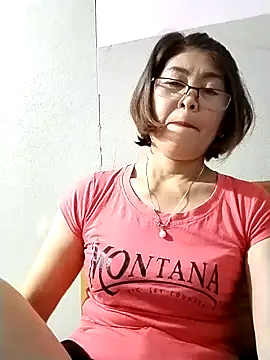 Baby-tits2024 online show from October 28, 2025, 2:05 pm