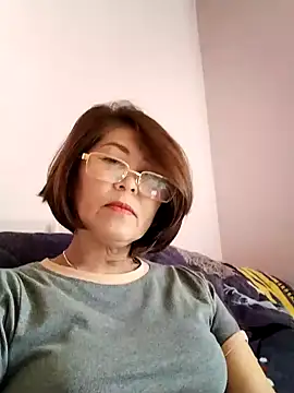 Baby-tits2024 online show from January 30, 2025, 4:06 am