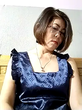 Baby-tits2024 online show from October 21, 2025, 1:21 pm