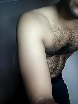 Vignesh3246 online show from February 11, 2026, 3:01 pm