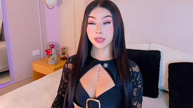 Snapshot of EymiCuper chatting on January 17, 2026, 7:50 pm EymiCuper online show from January 17, 2026, 7:50 pm