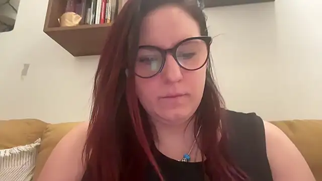Snapshot of Maca_M2 chatting on December 15, 2024, 11:53 pm Maca M2 online show from December 15, 2024, 11:53 pm