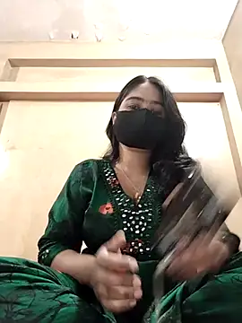 Magical Girl- online show from December 14, 2025, 3:57 am