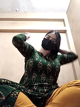 Magical Girl- online show from September 25, 2025, 3:34 am