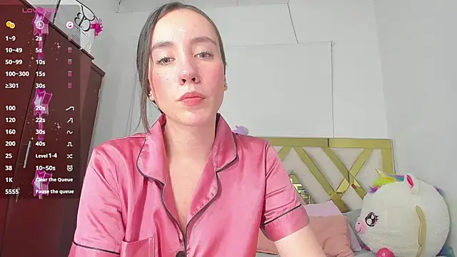 rousee yareldss online show from December 20, 2025, 4:04 am