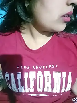 Love-Veronica online show from May 22, 2026, 6:39 pm