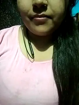 Love-Veronica online show from March 12, 2026, 6:23 pm