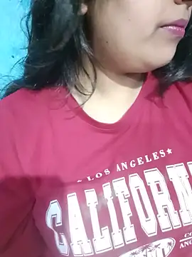 Love-Veronica online show from June 12, 2026, 1:42 pm