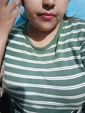 Love-Veronica online show from July 5, 2026, 6:15 pm