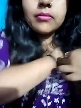 Snapshot of Love-Veronica chatting on February 25, 2026, 1:00 pm Love-Veronica online show from February 25, 2026, 1:00 pm