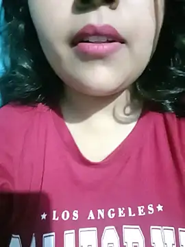 Love-Veronica online show from July 6, 2026, 6:21 pm