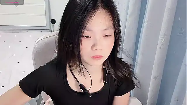 Lena-yyds online show from January 12, 2026, 10:25 pm