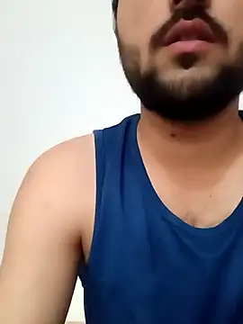 smartboy010101 online show from October 3, 2025, 4:36 am