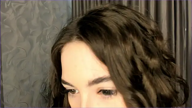 JoanBartram online show from December 14, 2024, 5:03 pm