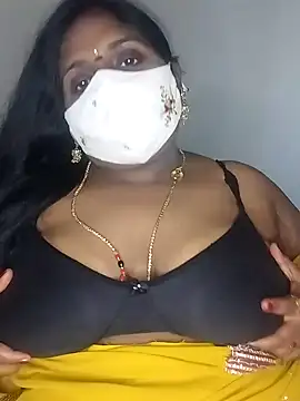 Snapshot of Sexy_Radhikaa chatting on February 25, 2025, 9:42 am Sexy Radhikaa online show from February 25, 2025, 9:42 am