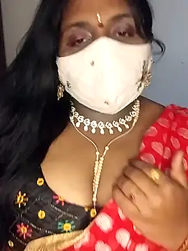 Snapshot of Sexy_Radhikaa chatting on March 18, 2025, 4:18 am Sexy Radhikaa online show from March 18, 2025, 4:18 am