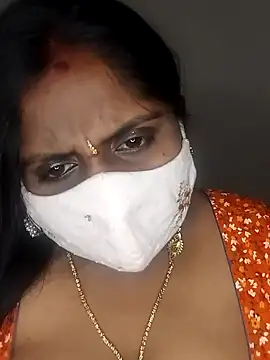 Snapshot of Sexy_Radhikaa chatting on February 12, 2025, 5:48 pm Sexy Radhikaa online show from February 12, 2025, 5:48 pm