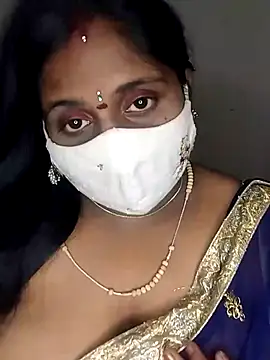 Snapshot of Sexy_Radhikaa chatting on March 20, 2025, 5:36 pm Sexy Radhikaa online show from March 20, 2025, 5:36 pm