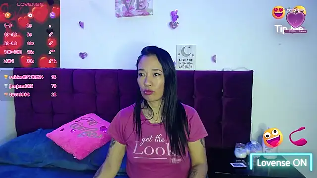 Snapshot of Kylee28 chatting on September 19, 2025, 2:48 am Kylee28 online show from September 19, 2025, 2:48 am