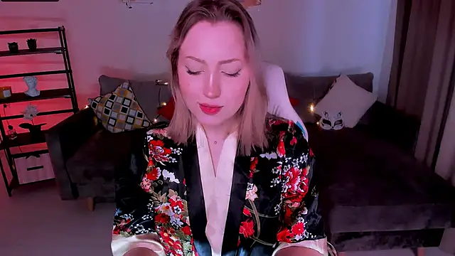 Jenny Luvv online show from January 24, 2025, 8:23 am