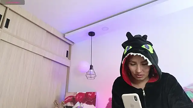 Carol love0411 online show from February 20, 2026, 1:46 pm