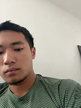 lilywithpuppy online show from August 8, 2026, 6:48 pm