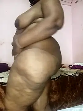 Snapshot of Sweetblackassxxx505 chatting on October 31, 2025, 10:05 pm Sweetblackassxxx505 online show from October 31, 2025, 10:05 pm