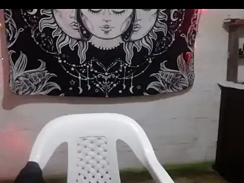 tayler punk noise online show from December 15, 2024, 11:09 pm