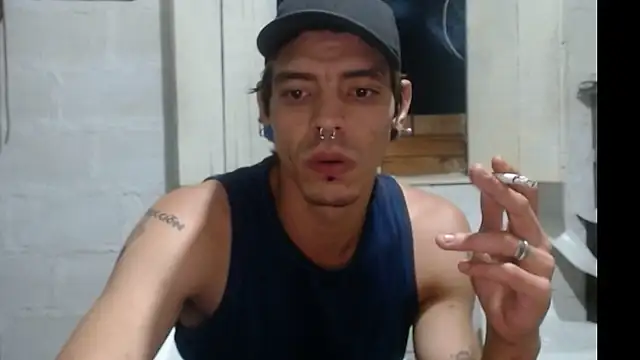 tayler punk noise online show from January 7, 2025, 11:24 pm