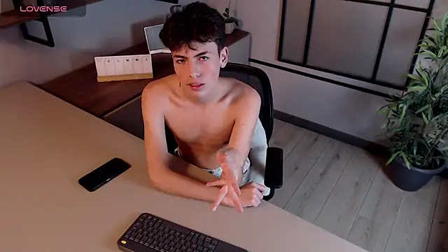 MattiDeLuca online show from February 3, 2025, 2:24 pm