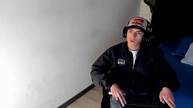 MattiDeLuca online show from February 7, 2025, 2:47 pm