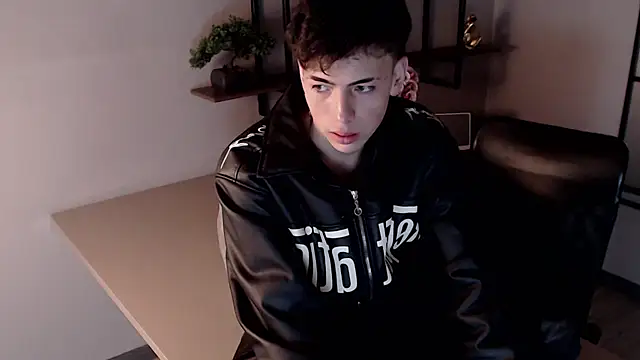 MattiDeLuca online show from February 24, 2025, 5:53 pm