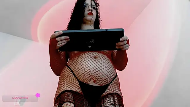 DollCam   online show from February 14, 2025, 8:37 pm