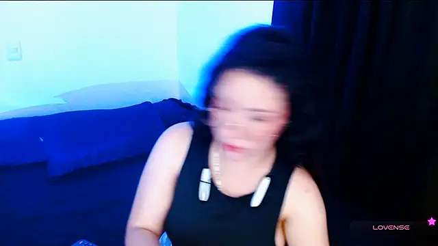 DollCam   online show from September 19, 2025, 1:20 am