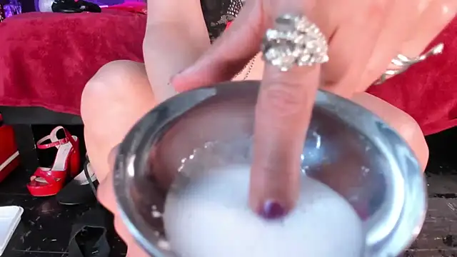 Snapshot of NahomiiPriestt chatting on March 1, 2025, 9:40 am NahomiiPriestt online show from March 1, 2025, 9:40 am