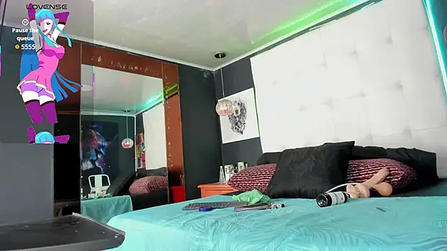 Pandora Rey2 online show from November 17, 2025, 1:48 pm