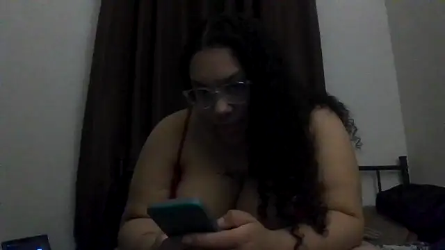 ariadxxx online show from May 26, 2026, 2:20 am