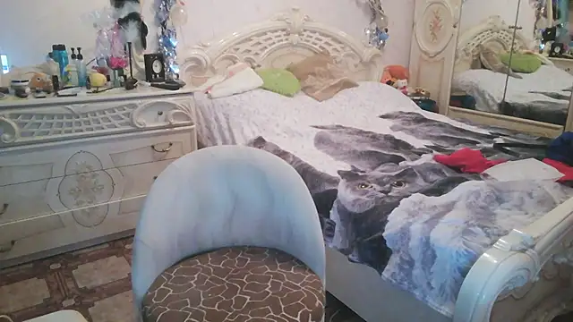 Debra Phoenix online show from April 11, 2026, 7:06 pm