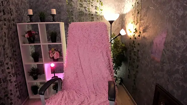 Emma Rolland online show from December 29, 2024, 11:39 pm