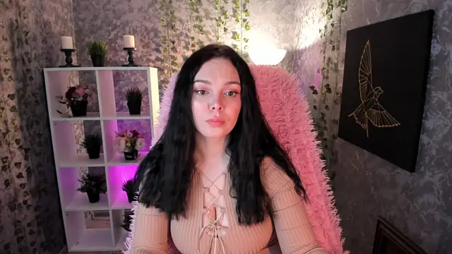 Emma Rolland online show from January 9, 2025, 8:33 pm