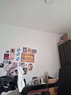 Snapshot of GoddessCarrie chatting on October 14, 2025, 4:40 pm GoddessCarrie online show from October 14, 2025, 4:40 pm