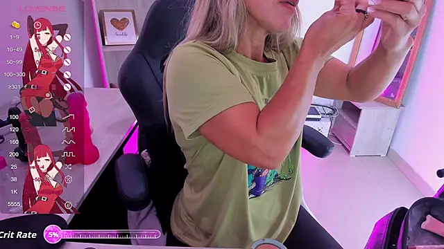 Snapshot of Evangeline_johns chatting on October 11, 2025, 8:21 pm Evangeline johns online show from October 11, 2025, 8:21 pm