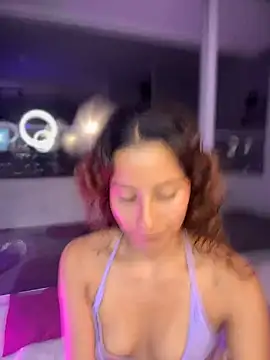 varenkaivanova 22 online show from January 15, 2025, 6:33 am