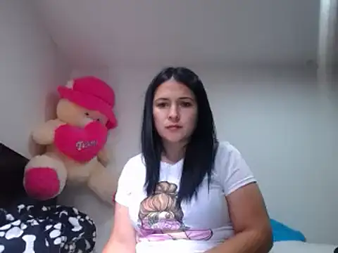 princehermosa44 online show from January 27, 2025, 6:31 pm