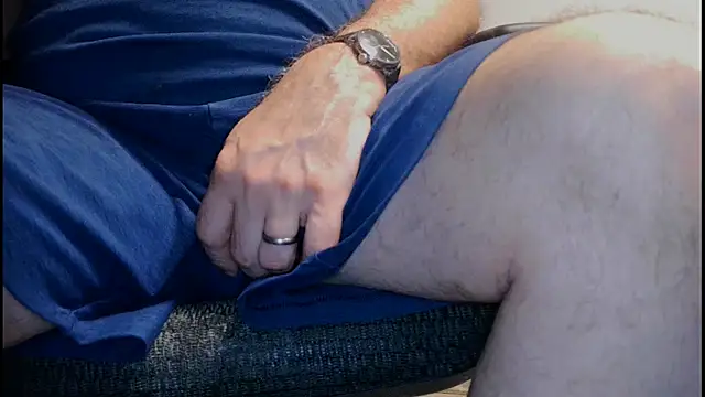 Snapshot of thickdaddy59 chatting on June 11, 2026, 2:00 am thickdaddy59 online show from June 11, 2026, 2:00 am