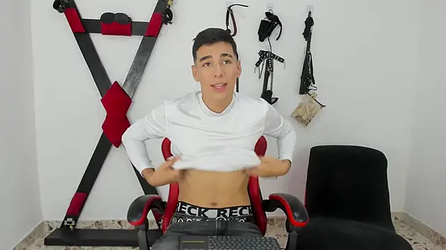 Harry LatinBoy online show from November 10, 2025, 7:30 pm