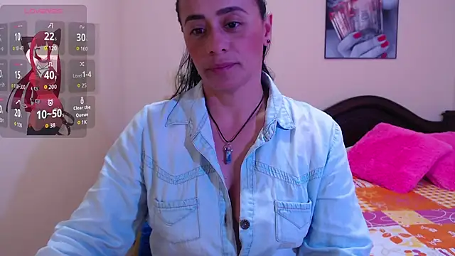 Snapshot of sara_florez1 chatting on October 2, 2025, 12:58 am sara florez1 online show from October 2, 2025, 12:58 am