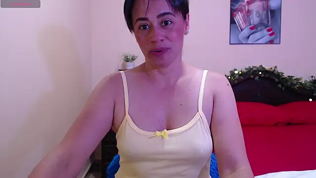 sara florez1 online show from December 14, 2025, 12:00 pm