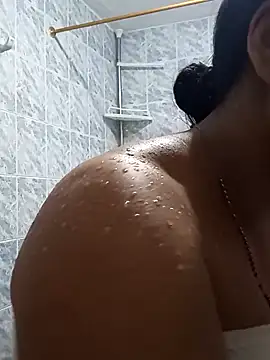 Naomy veracruz  online show from November 24, 2025, 11:10 am